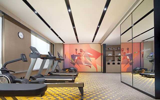 Hampton by Hilton Shantou Railway Station