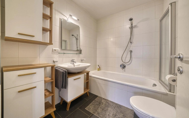 Central Family Apartment