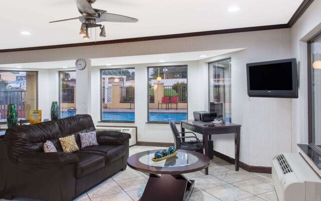 Quality Inn & Suites Monticello Ar