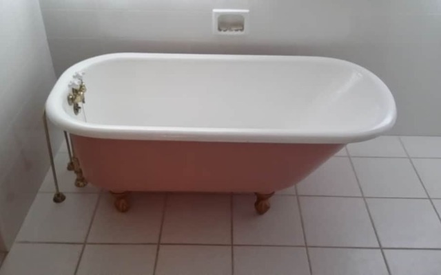 Chestnut Charm Bed & Breakfast