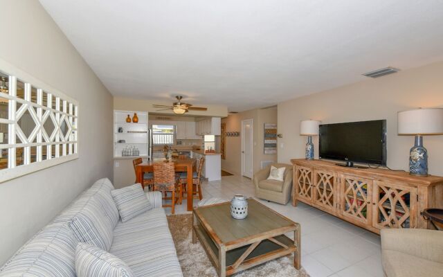 Jamaica Royale - 012 - 2 Br Condo