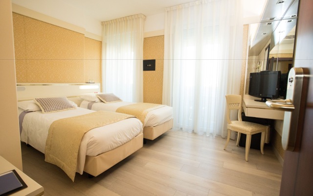 Hotel Bristol