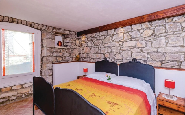 Awesome Home in Kuna Peljeska With Wifi and 4 Bedrooms