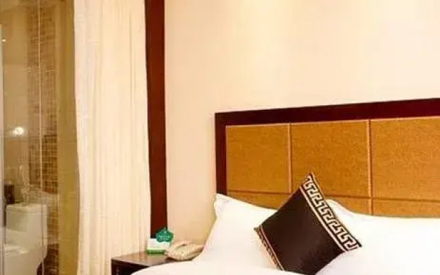 Shenzhen Douhui Fashion Hotel
