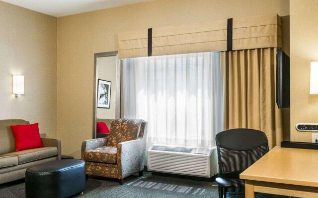 Cambria Hotel Denver International Airport