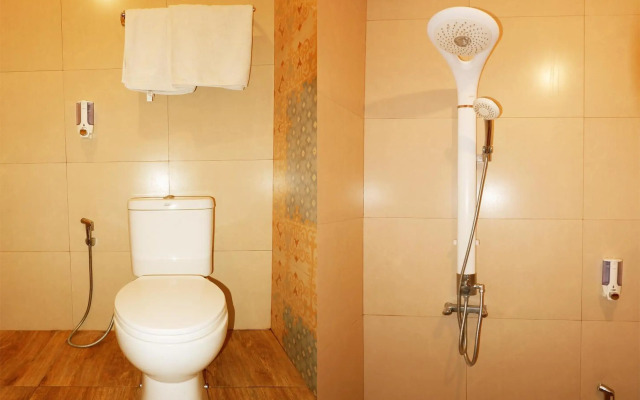 OYO 604 Cemara's Homestay