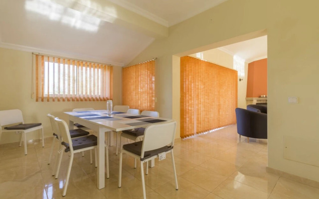 Villas2Go2 Sidney