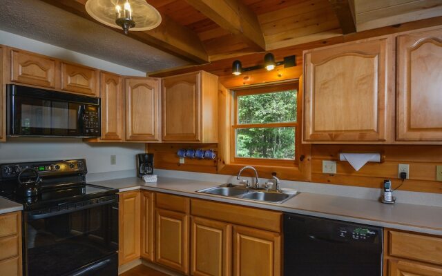 Lucky Bear Lodge 5 Bedroom House