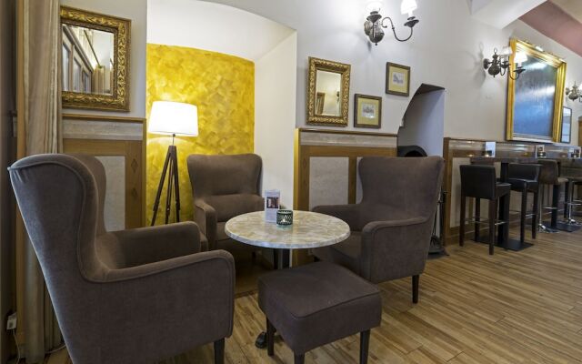 Hotel U Zlateho Jelena