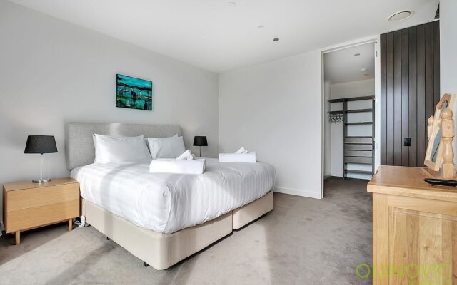 QV Luxury Victoria Park Apartment - 813