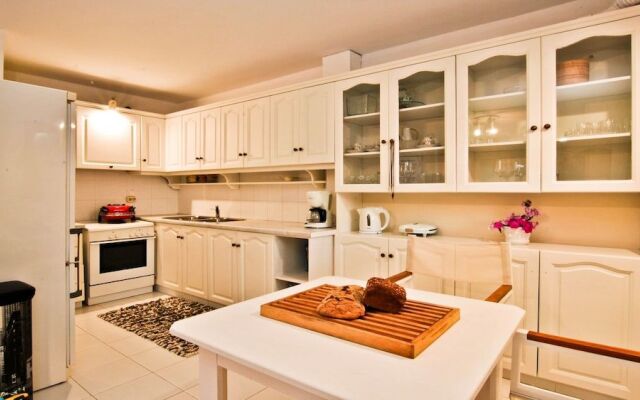 Stavento Apartments