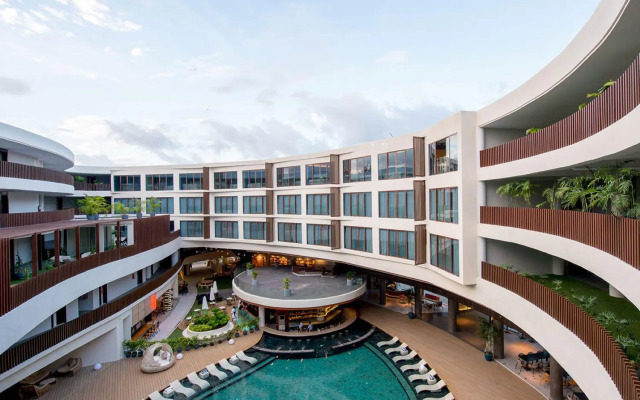 Hue Hotels and Resorts Boracay Managed by HII