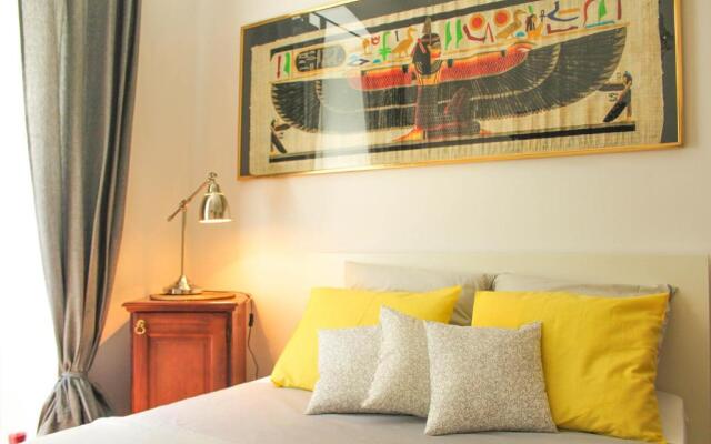 Fab 'n' Chic Apartments
