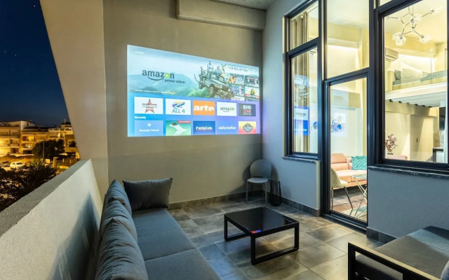 Ventiri Lofts - Luxury Penthouse w Home Cinema