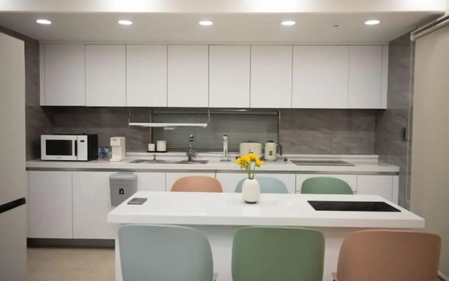 Poolstory 6 pool villa