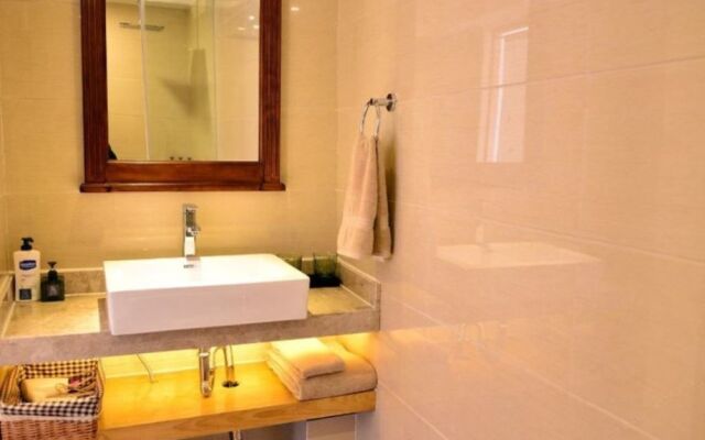 Lijiang Jing Ting Hotel