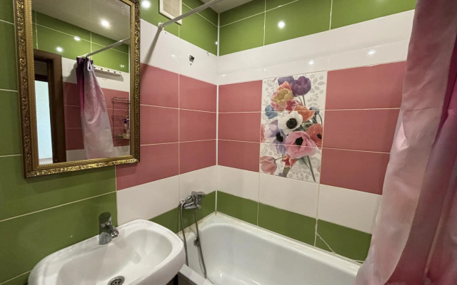 Квартиры посуточно в Нижнекамске на пр-те Вахитова, д. 23