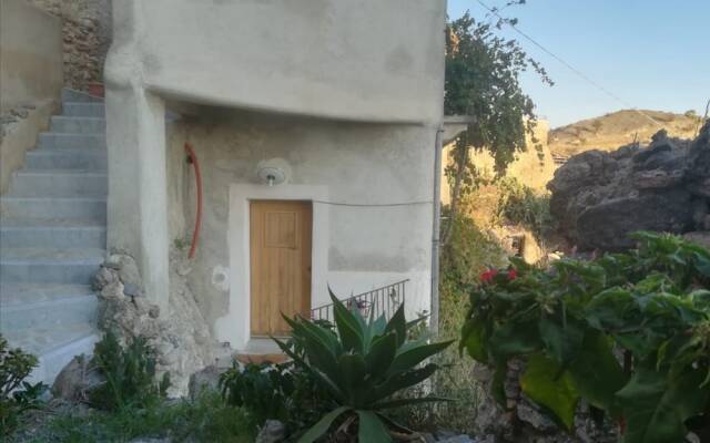 Case Rurali Pentedattilo