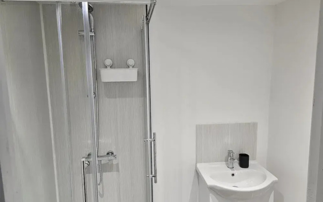 Skyline Remarkable 2-bed Apartment in Swansea