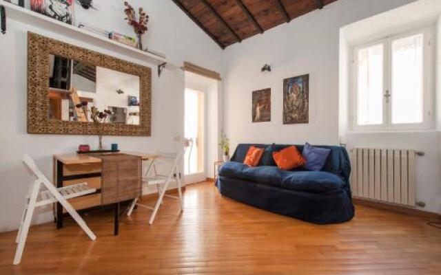 Campo De'Fiori Apartment