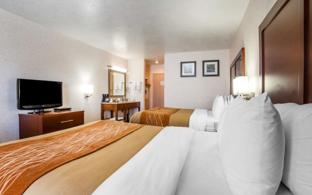 Quality Inn & Suites near NAS Fallon