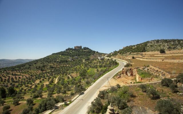 Ajloun Hotel