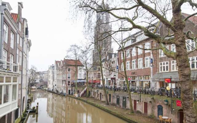 Canal Apartment Donkere Gaard