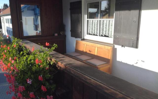 Lizzi Mountain Apartments