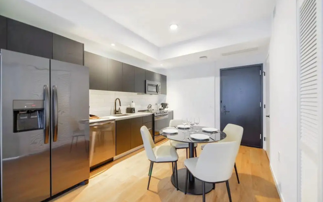 Apartment Offering Direct Bay Views