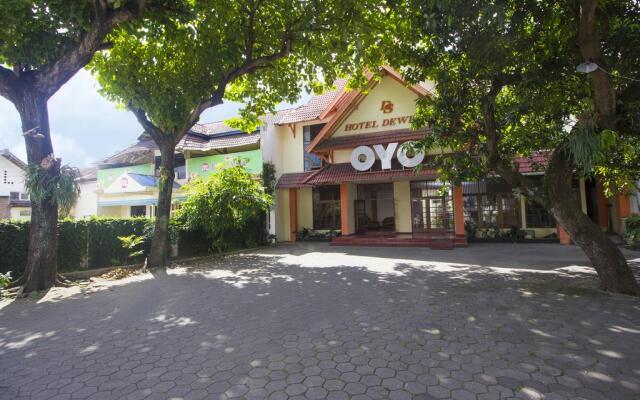 OYO 759 Hotel Dewi Sri