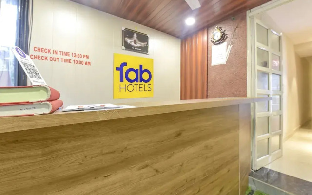 Fabhotel The Max Glory