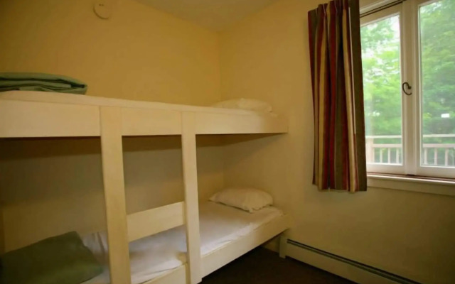 The Upper Pass Lodge at Magic Mountain