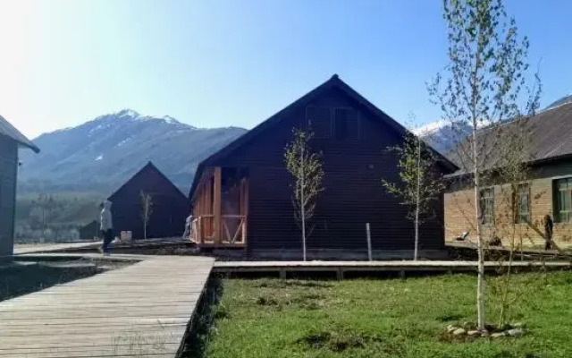 Hemu Jinshang Yunzhu Homestay