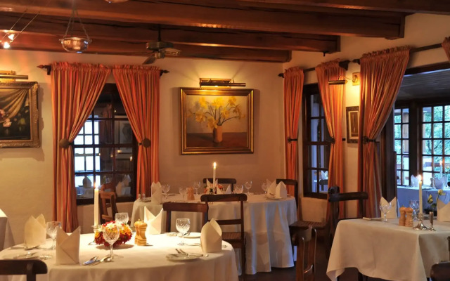 Coach House Hotel & Spa