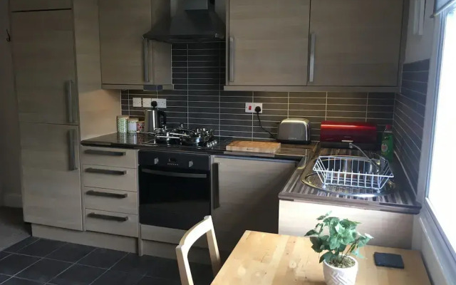 Peel House Apartments