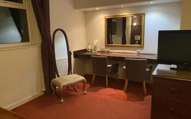 Sporting Lodge Inns Leigh