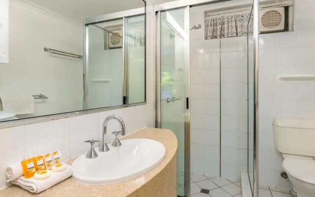 Tradewinds McLeod Holiday Apartments