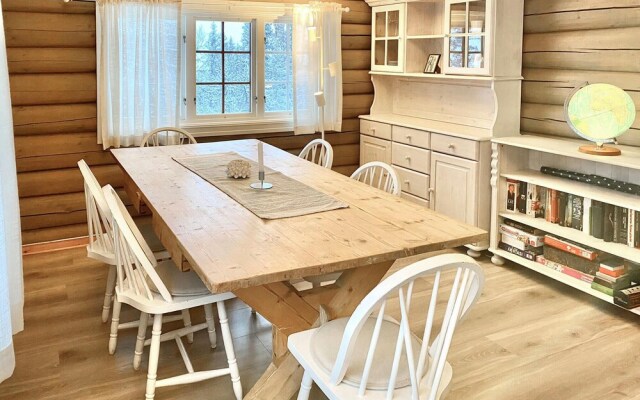 Nice Home in Ål With Wifi and 4 Bedrooms