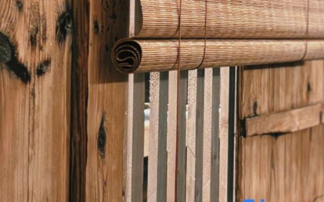 Xinsu Changrong Tulou Cultural Homestay (Yunshui Ballad Shop)