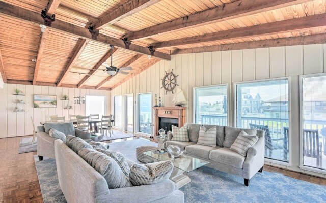 Waterfront Deck: Charming Galveston Home!
