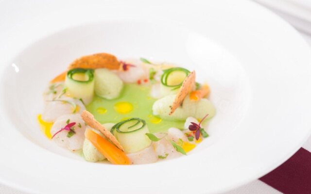 Summer Lodge Country House Hotel