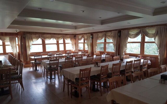 Sis Hotel