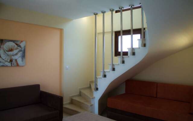 Ianthi Maisonettes