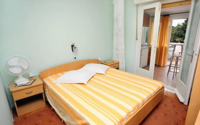 Apartments by the sea Barbat, Rab - 4993