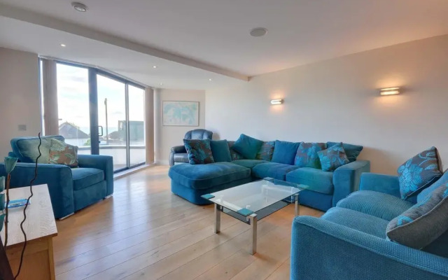 6 Sandbourne in Bournemouth