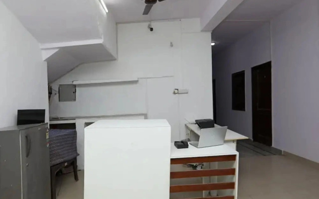Hotel Indians by OYO Rooms