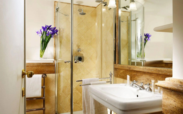 Splendor Suite Rome - Suites and Apartments