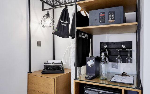 Studio One Hotel