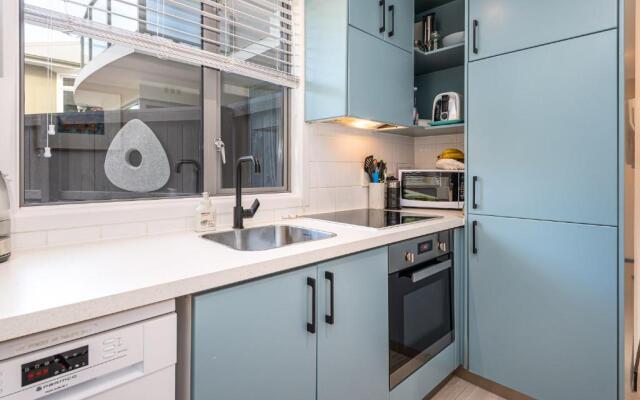 Riverside 1-Bed Apt - in the heart of the city