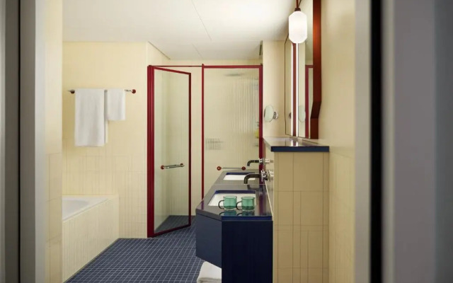 Kimpton Main Frankfurt by IHG